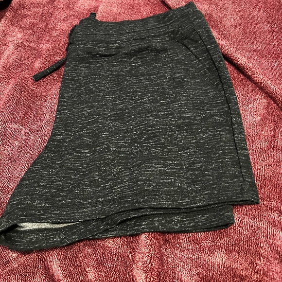 Brand new with out tags Womens soft shorts - Picture 2 of 6